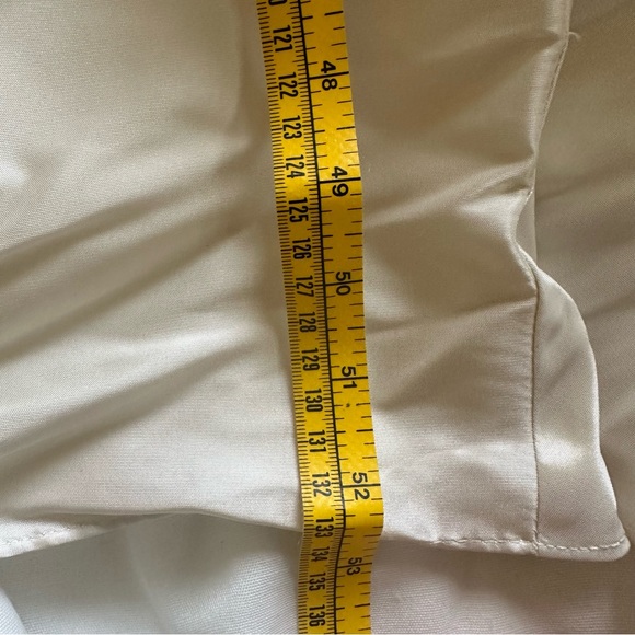 Maggie Sottero Benita Strapless Wedding Gown and 2 Wedding Veils - Picture 11 of 16